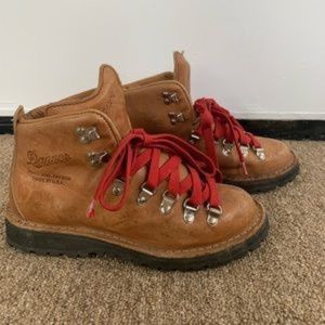 Mountain Light Cascade  Danner Hiking Boots